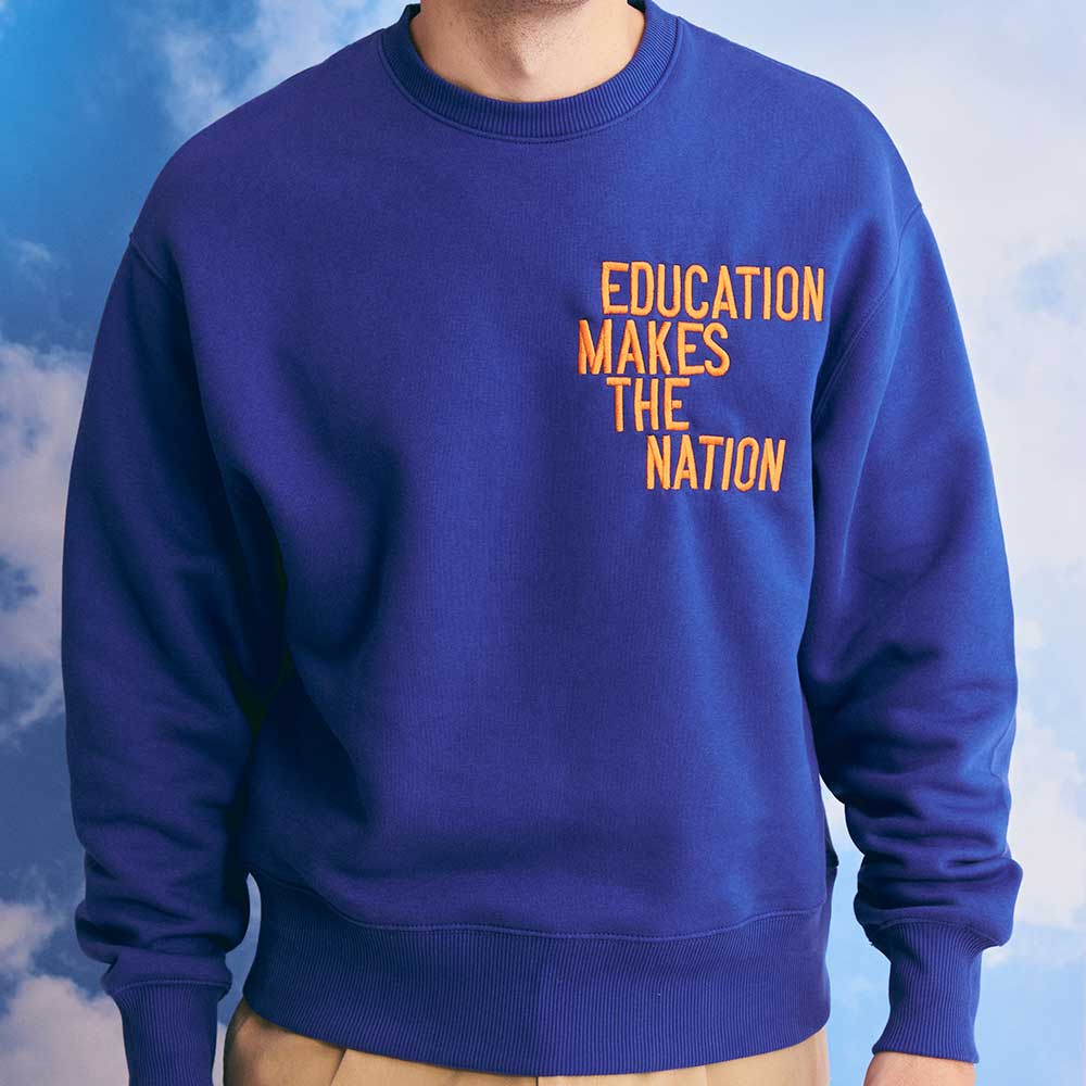 Sudadera "Education Makes The Nation"